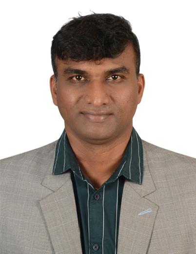 Dr. T. Kalaiyarasan reviewing spine Surger